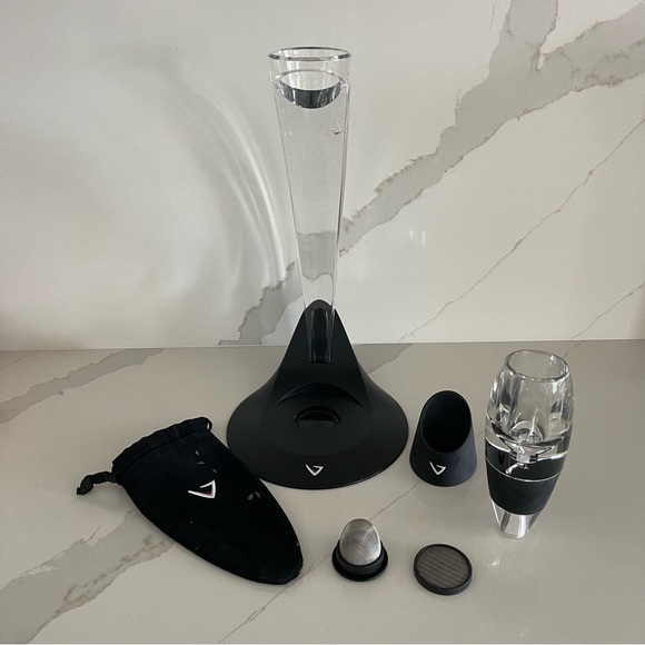 Vinturi Deluxe Table Top Black and Clear Wine Aerator Set - Picture 1 of 12